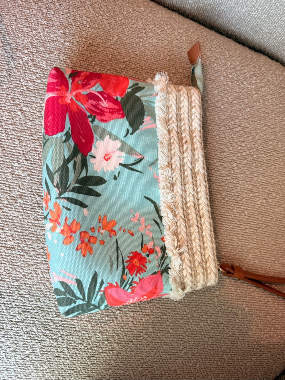 Spartina 449 Aqua Floral Wristlet Clutch with Coral and Pink Accents NWOT - Picture 3 of 5